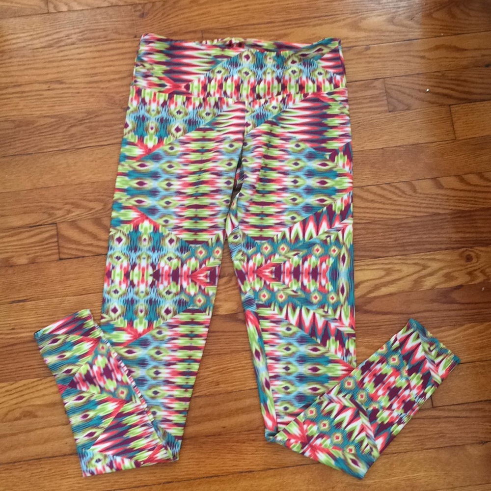 Onzie full length multi color yoga/running pant